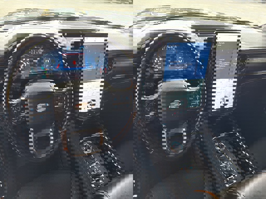 Certified 2023 Ford Expedition Max Platinum image 16