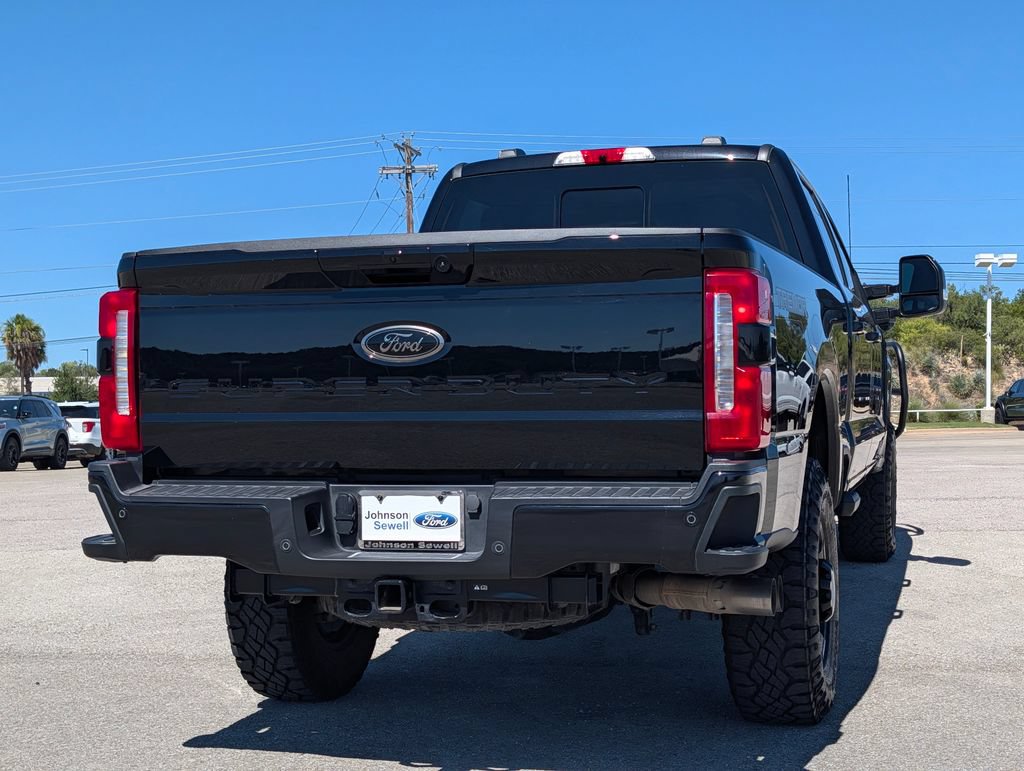 Certified 2025 Ford F250 4x4 Crew Cab Super Duty image 6