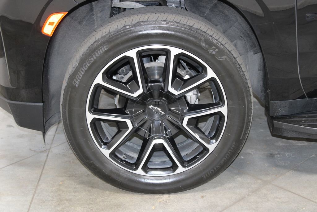 Used 2024 Chevrolet Suburban RST image 23