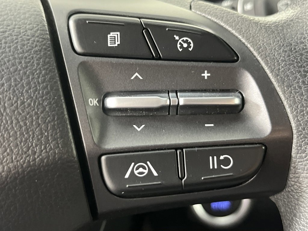 Used 2023 Hyundai Kona SEL image 18