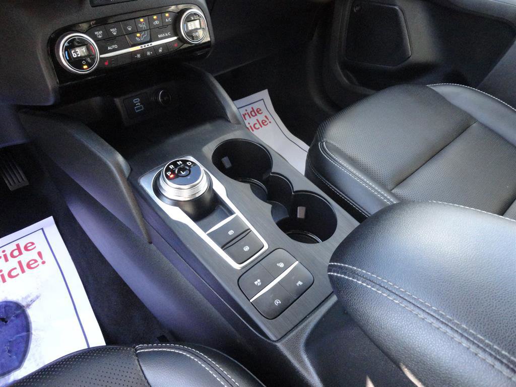 Certified 2021 Ford Escape Titanium image 18