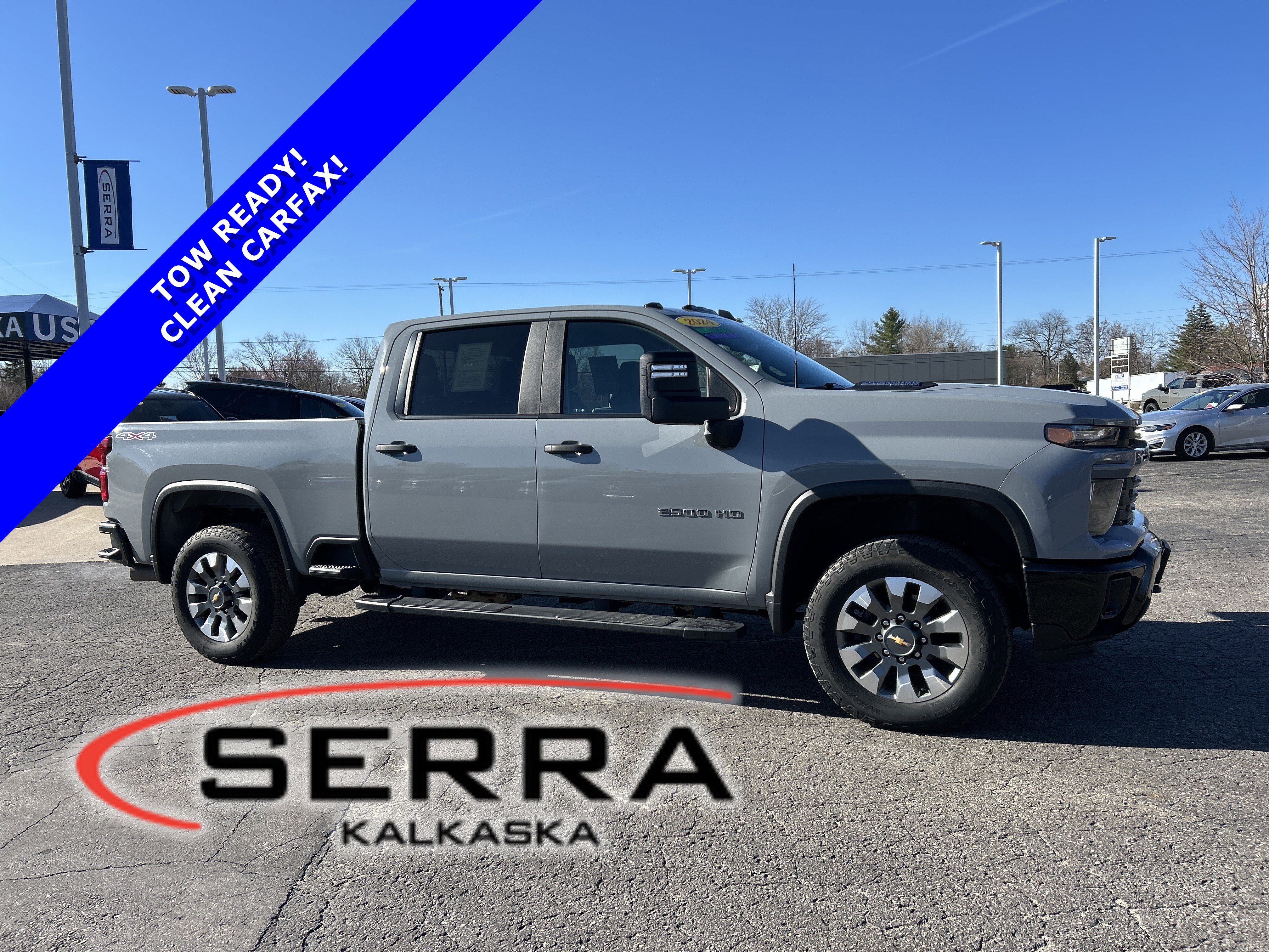 Used 2024 Chevrolet Silverado 2500 Custom w/ Custom Value Package image 1