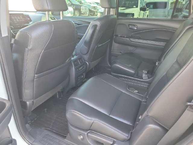 Used 2021 Honda Pilot Touring image 19