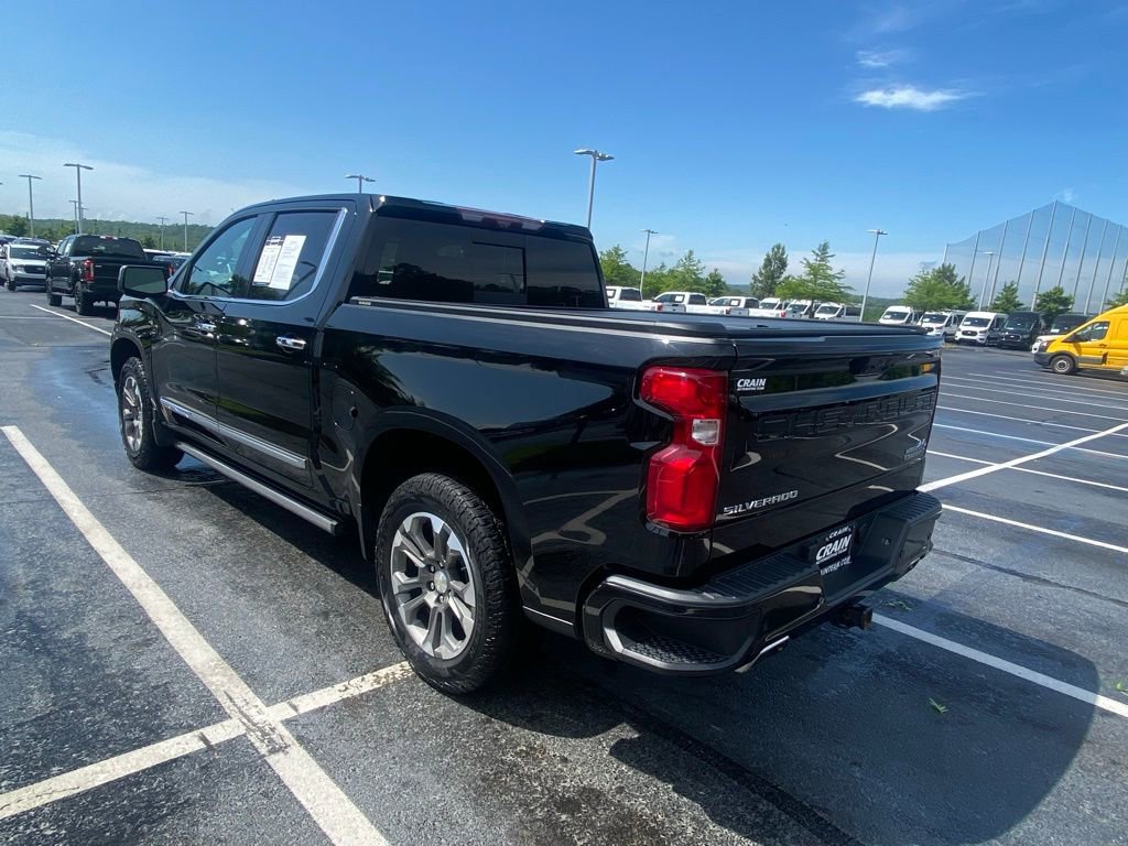 Used 2023 Chevrolet Silverado 1500 High Country w/ Technology Package AWD/4WD image 5