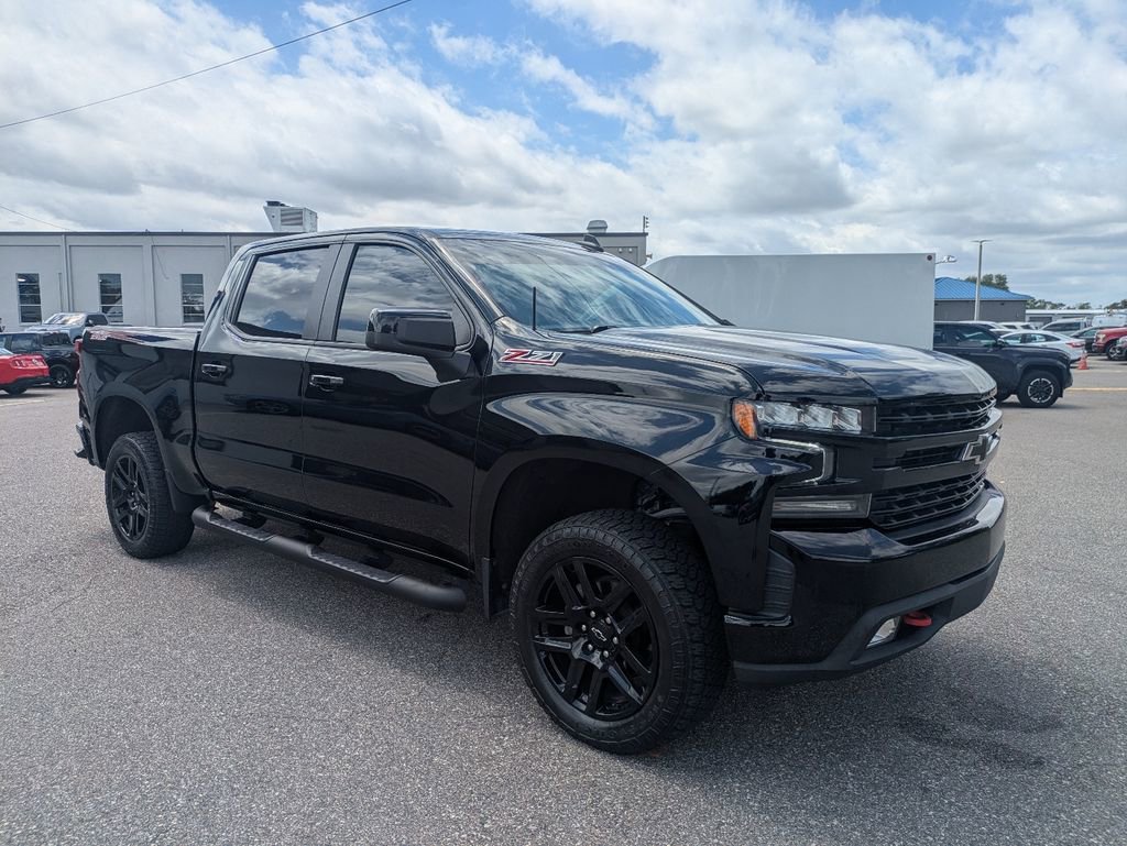 Used 2021 Chevrolet Silverado 1500 LT Trail Boss w/ Bed Protection Package AWD/4WD image 4