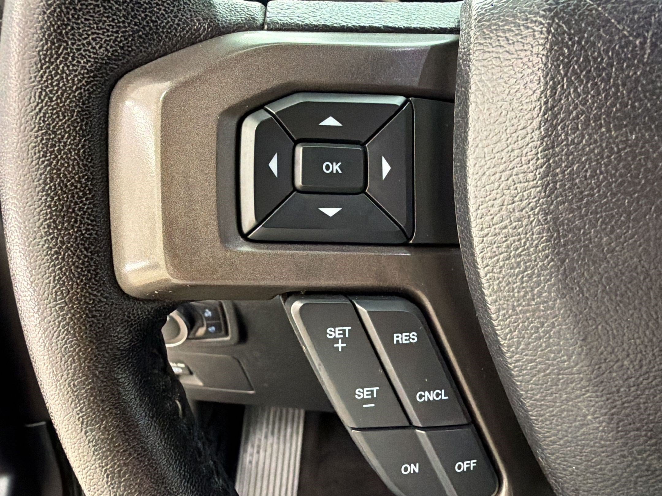 Certified 2019 Ford Expedition Max XLT RWD image 16