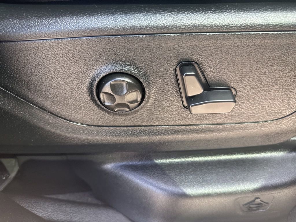 Used 2025 RAM 1500 RHO image 37