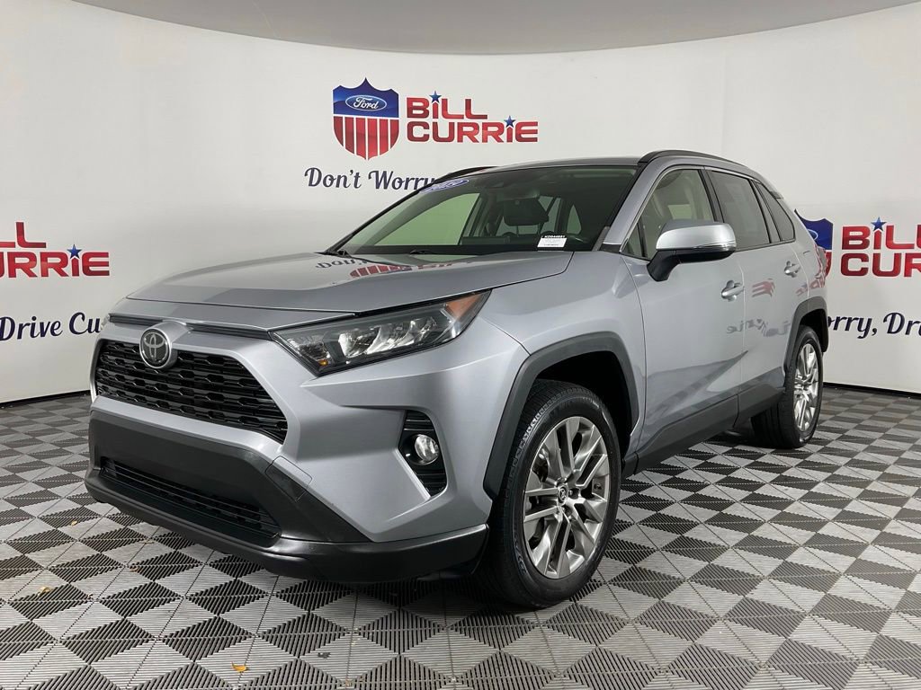 Used 2019 Toyota RAV4 XLE Premium w/ Cold Weather Package AWD/4WD image 7