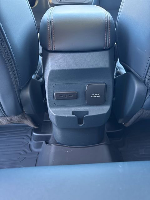 Certified 2025 Ford Maverick Lariat w/ 4K Tow Package image 13