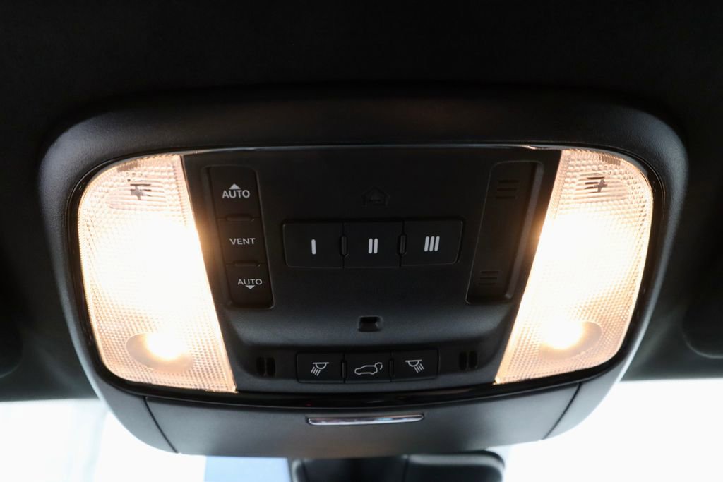Used 2024 Dodge Durango R/T AWD/4WD image 36