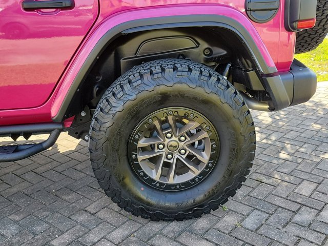 Used 2024 Jeep Wrangler Unlimited Rubicon 392 image 10
