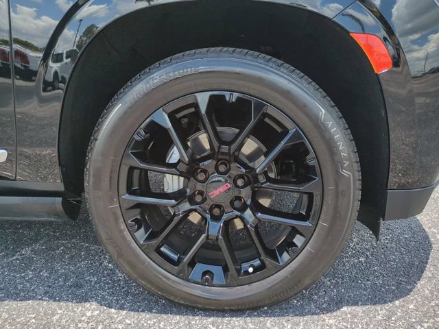 Used 2023 GMC Yukon XL Denali AWD/4WD image 11
