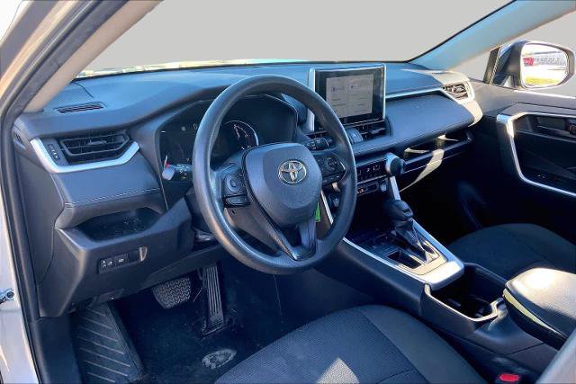 Used 2024 Toyota RAV4 LE FWD image 17