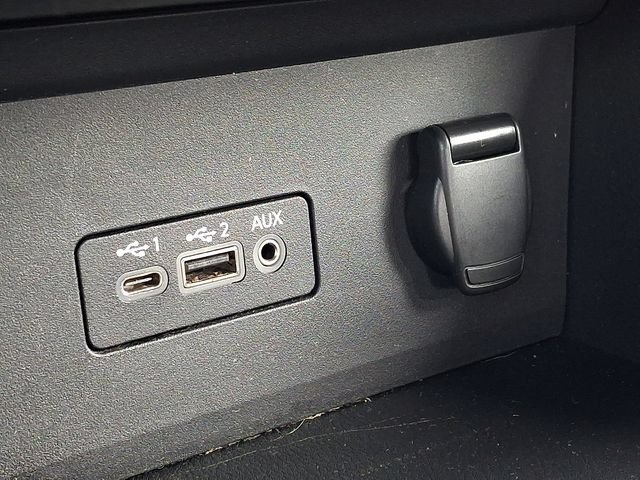 Used 2020 Nissan Sentra SV FWD image 23