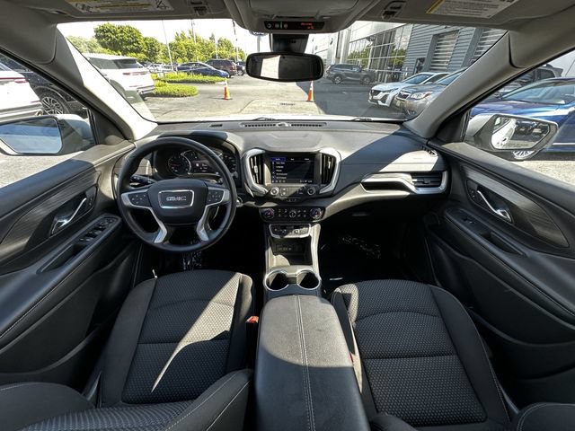 Used 2022 GMC Terrain SLE w/ Driver Convenience Package AWD/4WD image 16