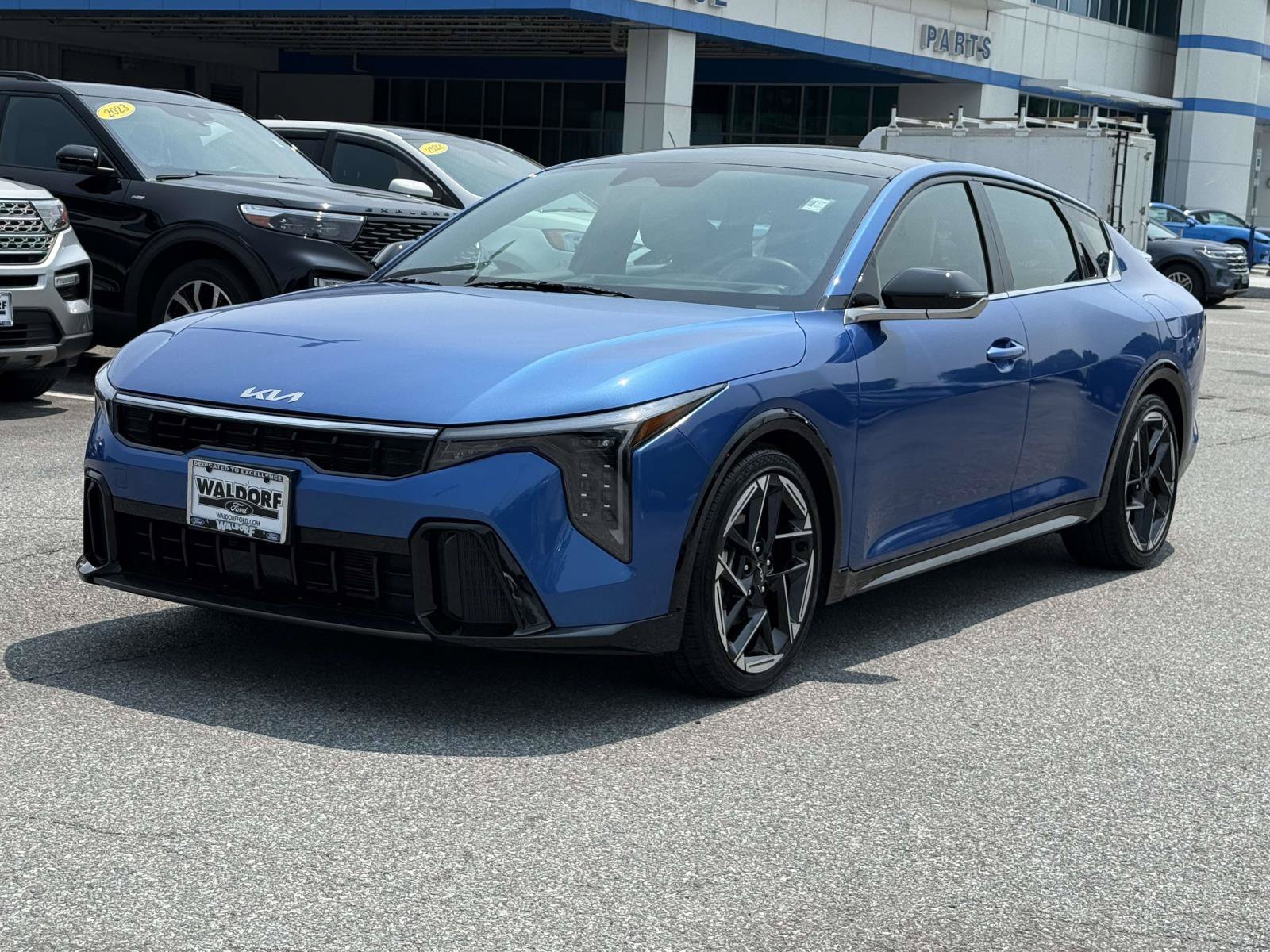 Used 2025 Kia K4 GT-Line w/ GT-Line Premium Package FWD image 5