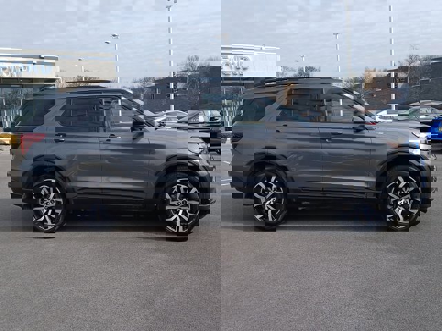 Certified 2023 Ford Explorer ST-Line w/ Class IV Trailer Tow Package image 5