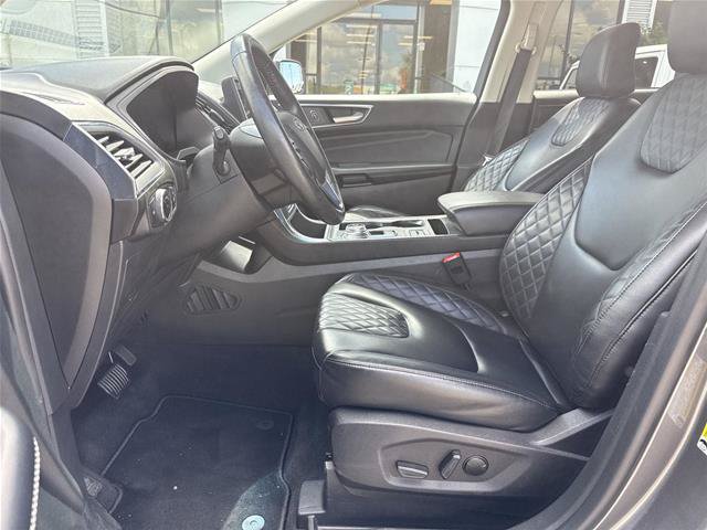 Certified 2024 Ford Edge Titanium AWD/4WD image 4