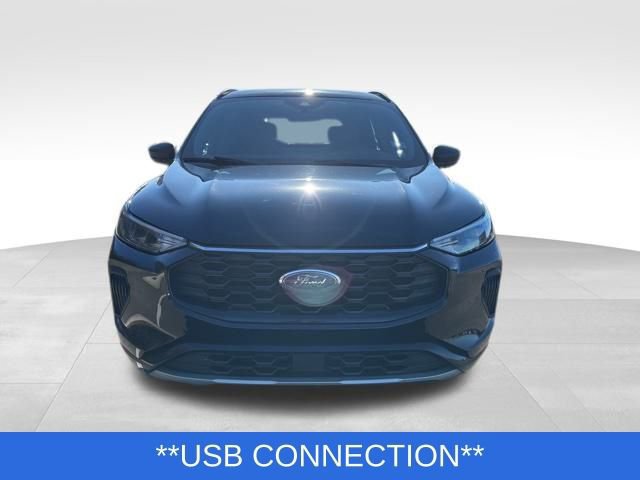 Certified 2023 Ford Escape ST-Line w/ Tech Pack #1 image 7