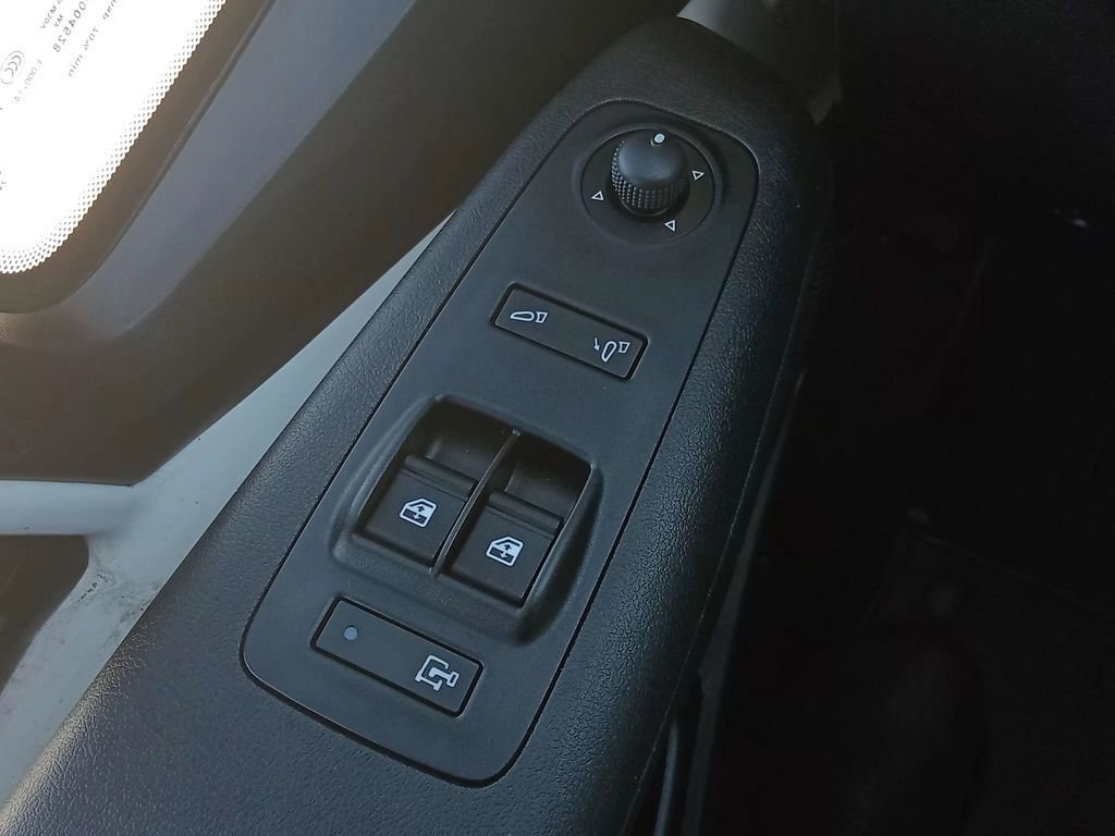 Used 2024 RAM ProMaster 2500 w/ Convenience Group FWD image 17