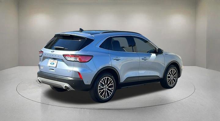 Certified 2022 Ford Escape Titanium w/ Titanium Premium Package image 2