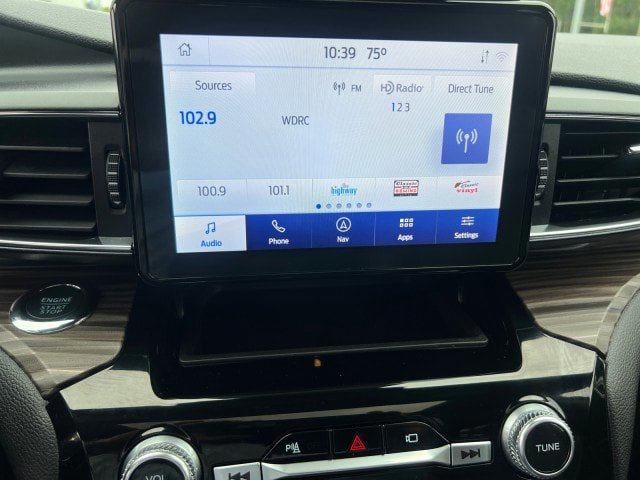 Certified 2022 Ford Explorer Limited w/ Equipment Group 301A AWD/4WD image 14