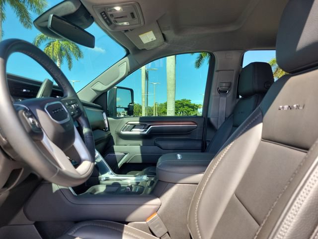 Used 2025 GMC Sierra 2500 Denali AWD/4WD image 29
