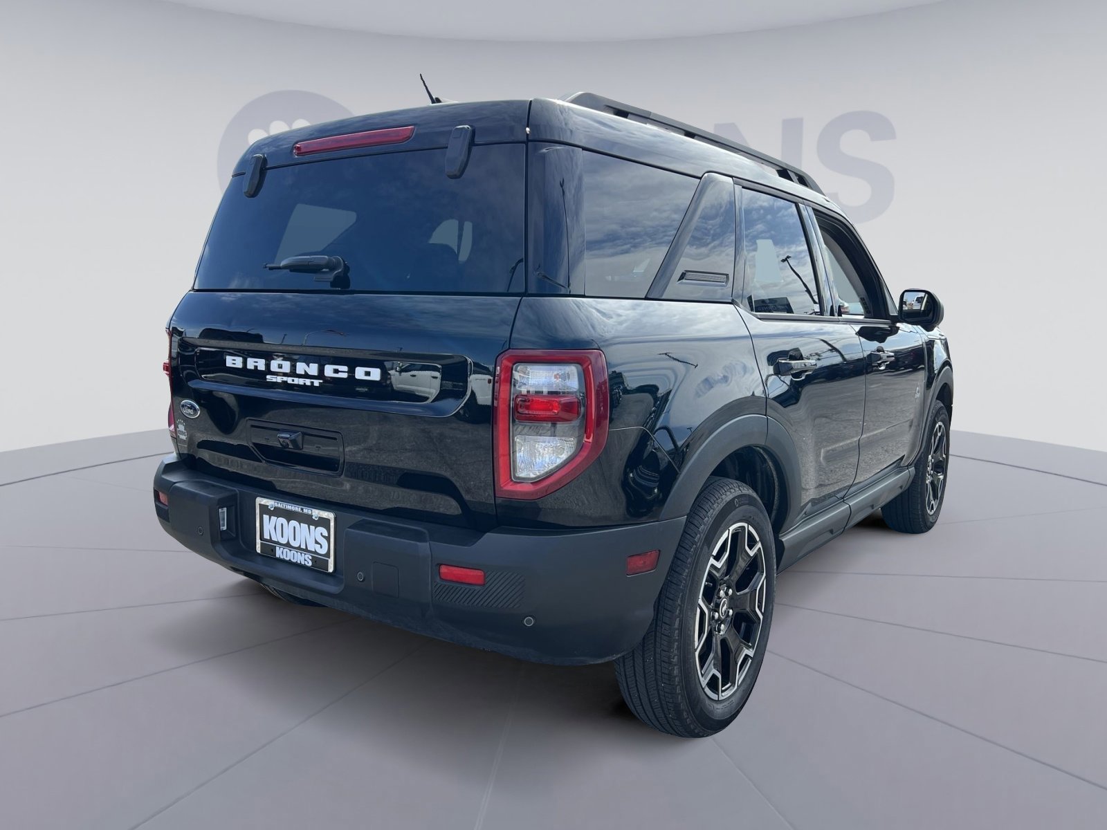 Certified 2025 Ford Bronco Sport Outer Banks w/ Outer Banks Tech Package+ image 4