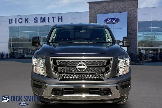 Used 2024 Nissan Titan SV w/ SV Convenience Package image 6