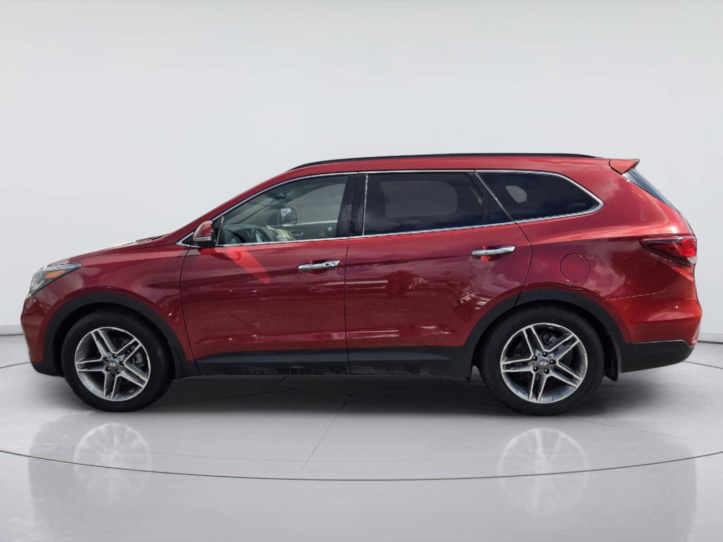 Used 2018 Hyundai Santa Fe FWD image 9