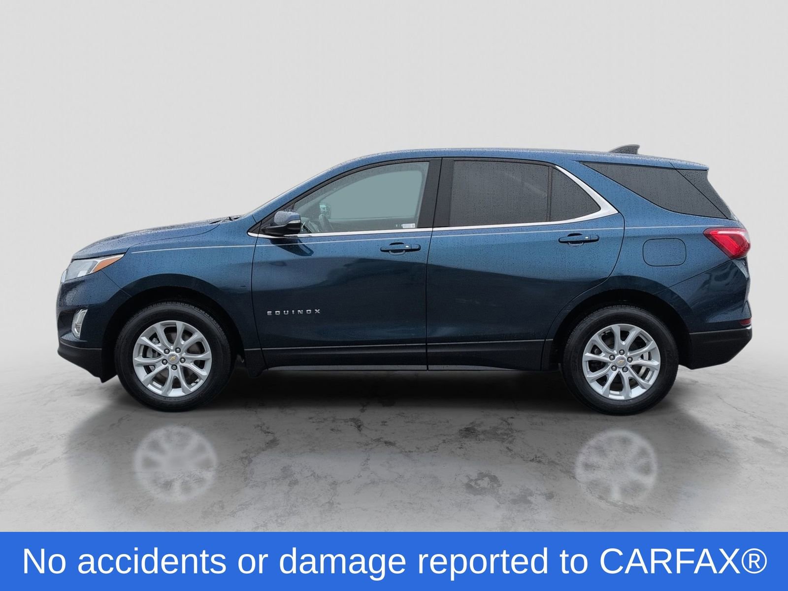 Used 2019 Chevrolet Equinox LT w/ Driver Convenience Package image 3