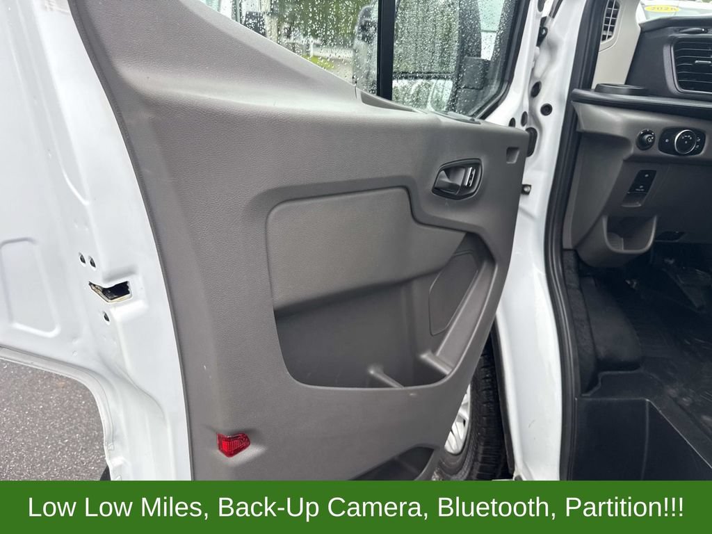 Certified 2025 Ford Transit 250 Low Roof w/ Exterior Upgrade Package RWD image 17