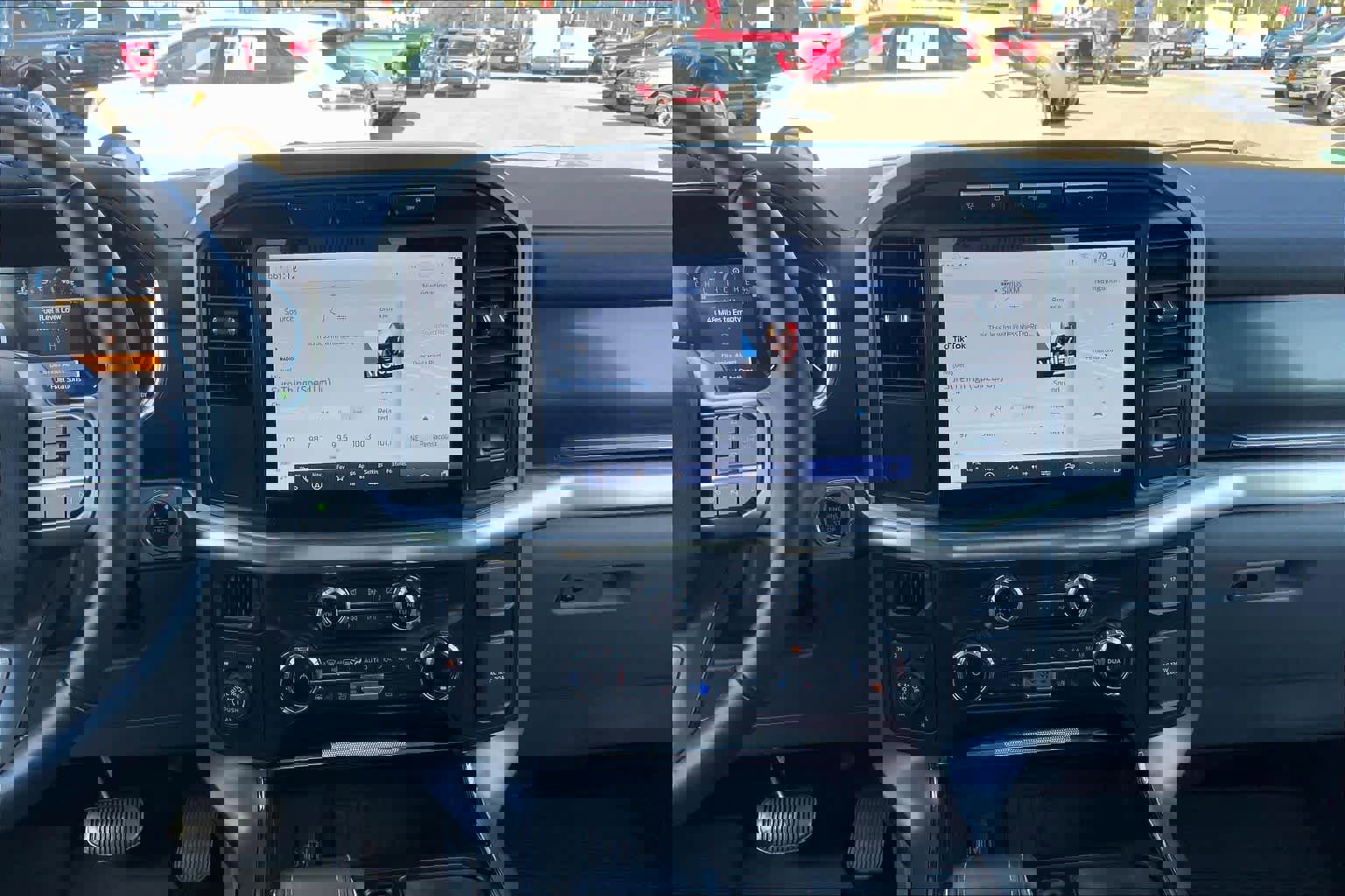 Certified 2022 Ford F150 Lariat w/ Equipment Group 502A High image 8