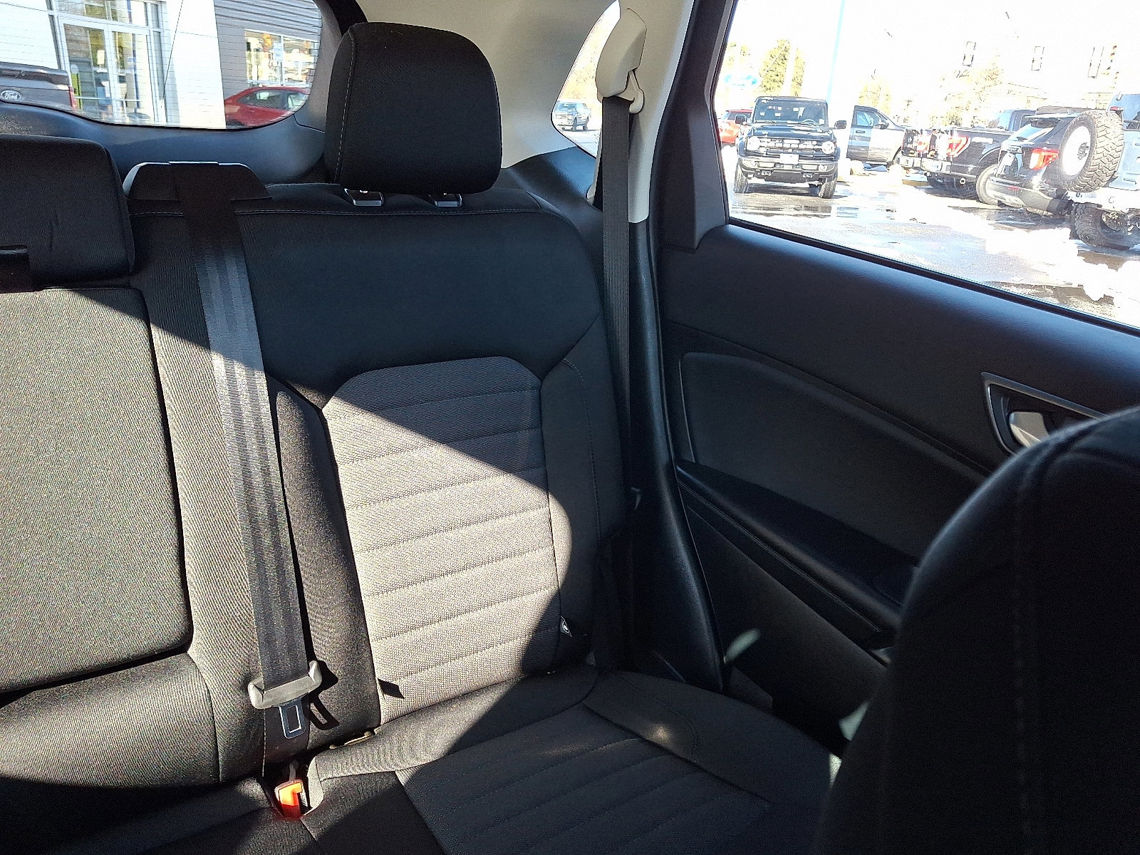 Certified 2022 Ford Edge SE w/ Black Appearance Package image 20