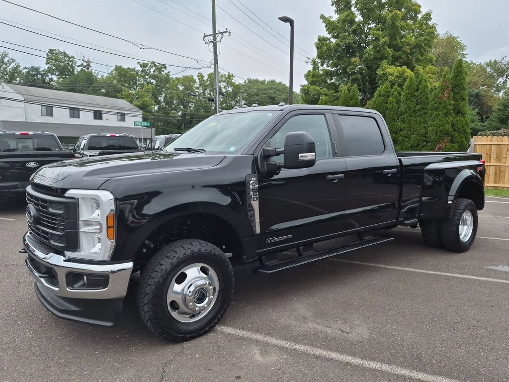 Certified 2024 Ford F350 XL w/ 360-Degree Camera Package AWD/4WD image 2