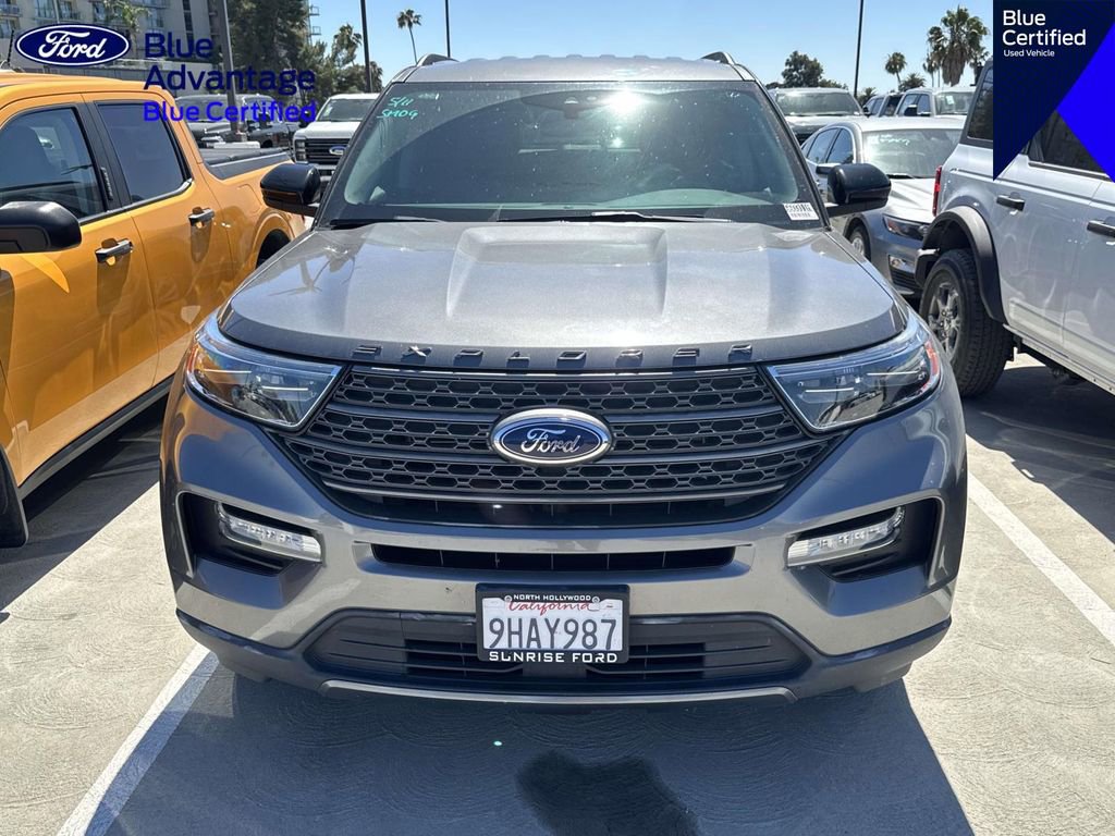 Certified 2023 Ford Explorer XLT w/ Equipment Group 202A RWD image 9
