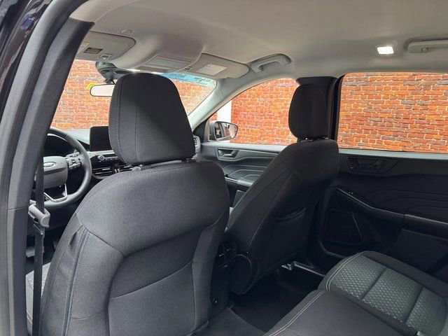 Certified 2025 Ford Escape Active w/ Cold Weather Package image 25