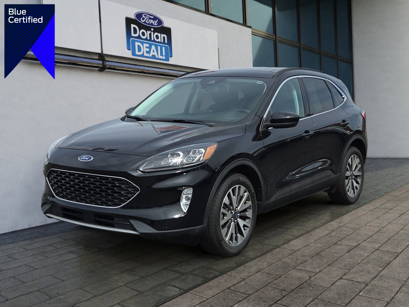 Certified 2022 Ford Escape Titanium w/ Class II Trailer Tow Package