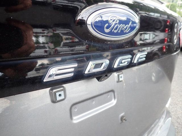 Certified 2022 Ford Edge SEL w/ Convenience Package AWD/4WD image 4
