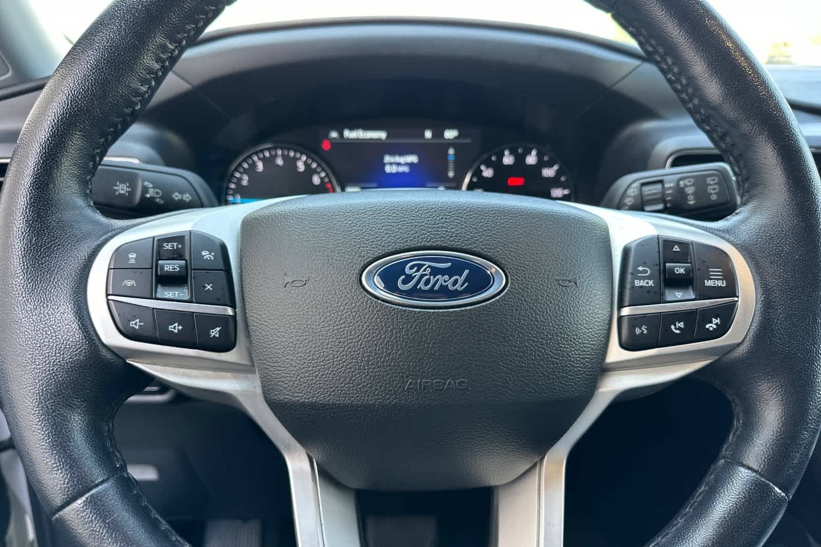 Certified 2023 Ford Explorer Limited w/ Limited Technology Package RWD image 25