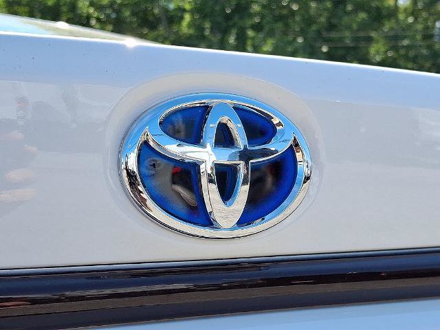 Used 2025 Toyota Corolla LE FWD image 30