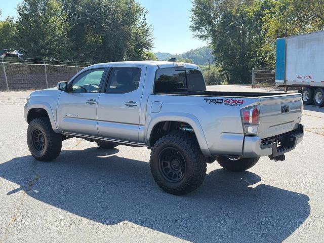 Used 2020 Toyota Tacoma 4x4 Double Cab image 5