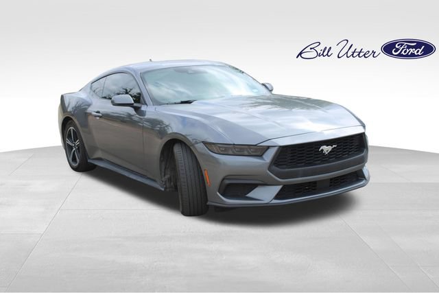 Certified 2025 Ford Mustang Coupe RWD image 3