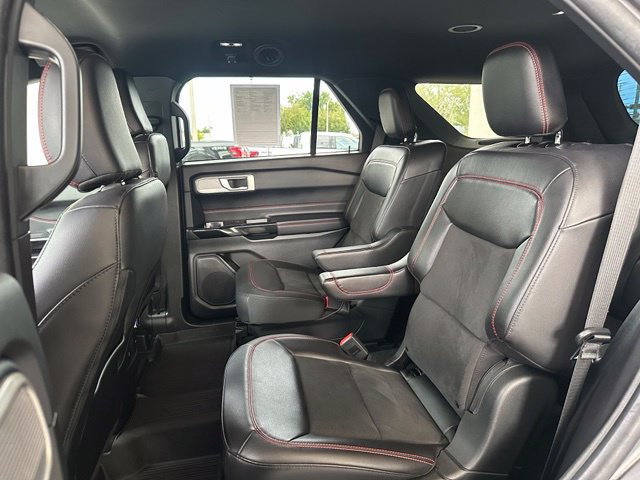 Certified 2023 Ford Explorer ST-Line w/ Class IV Trailer Tow Package RWD image 15