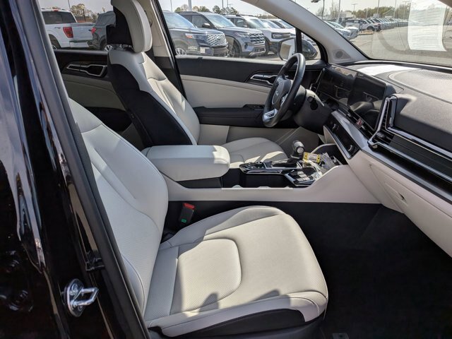 Used 2025 Kia Sportage EX w/ Premium Package FWD image 36