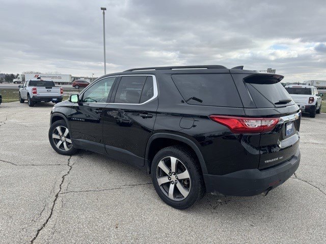 Used 2019 Chevrolet Traverse LT w/ LT Premium Package image 3