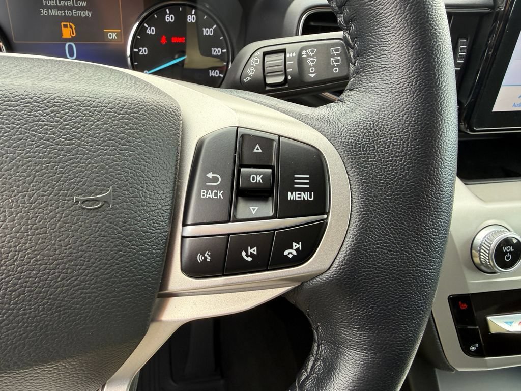 Certified 2022 Ford Explorer XLT w/ Equipment Group 202A AWD/4WD image 19