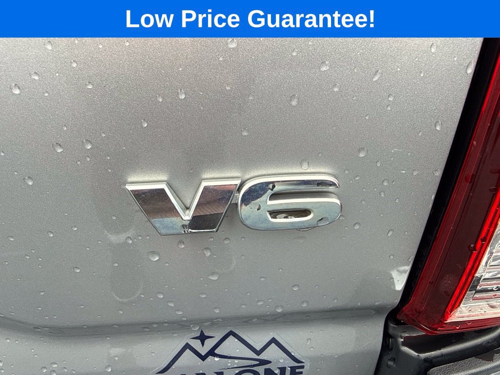 Used 2018 Toyota Tacoma SR5 AWD/4WD image 19
