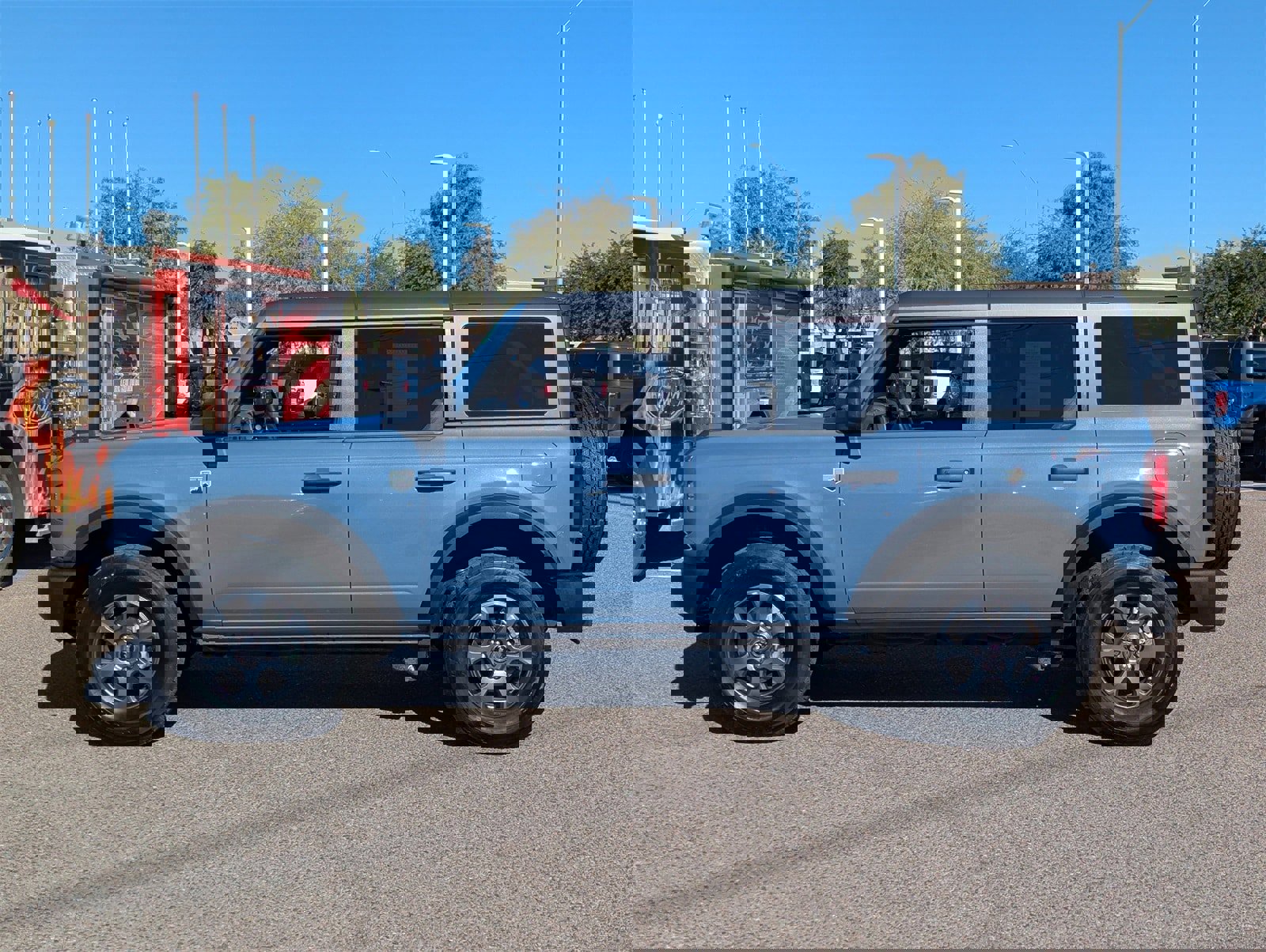 Certified 2024 Ford Bronco Big Bend image 3