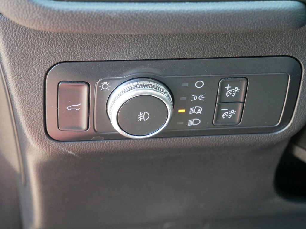 Certified 2020 Ford Escape Titanium AWD/4WD image 19